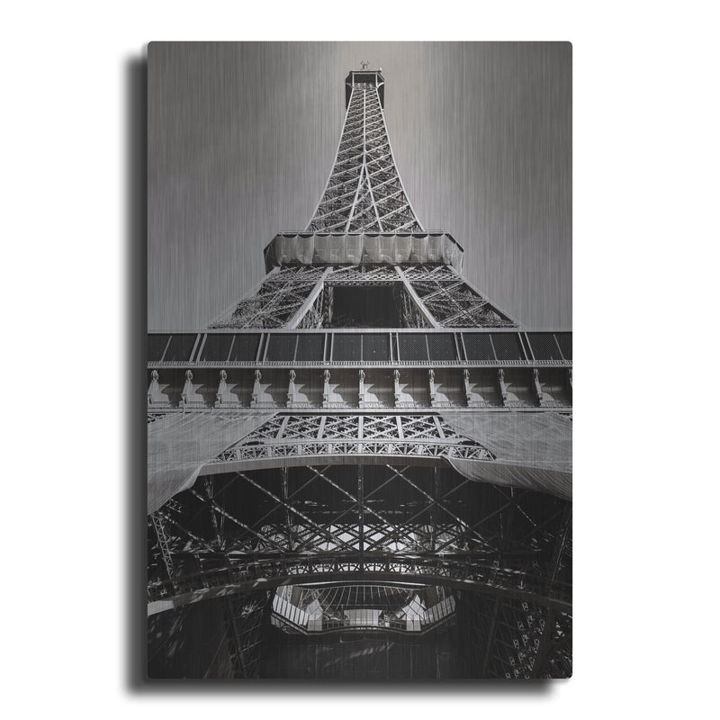 'Paris - Eiffel Tower Look Up - Black & White' by Luxe Portfolio – Metal Wall Art