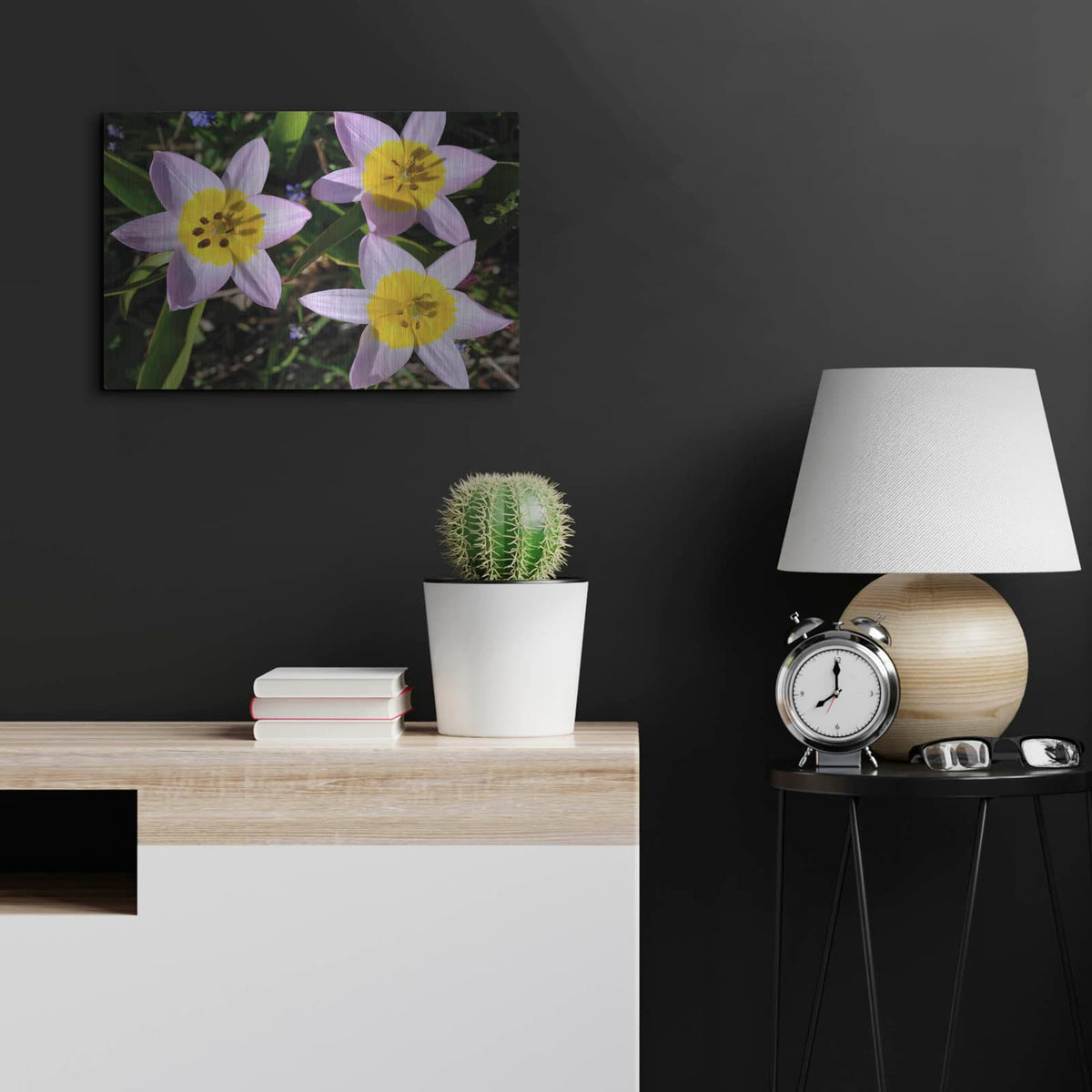 'Flowers Iii' by Luxe Portfolio – Metal Wall Art, 24x16 room view