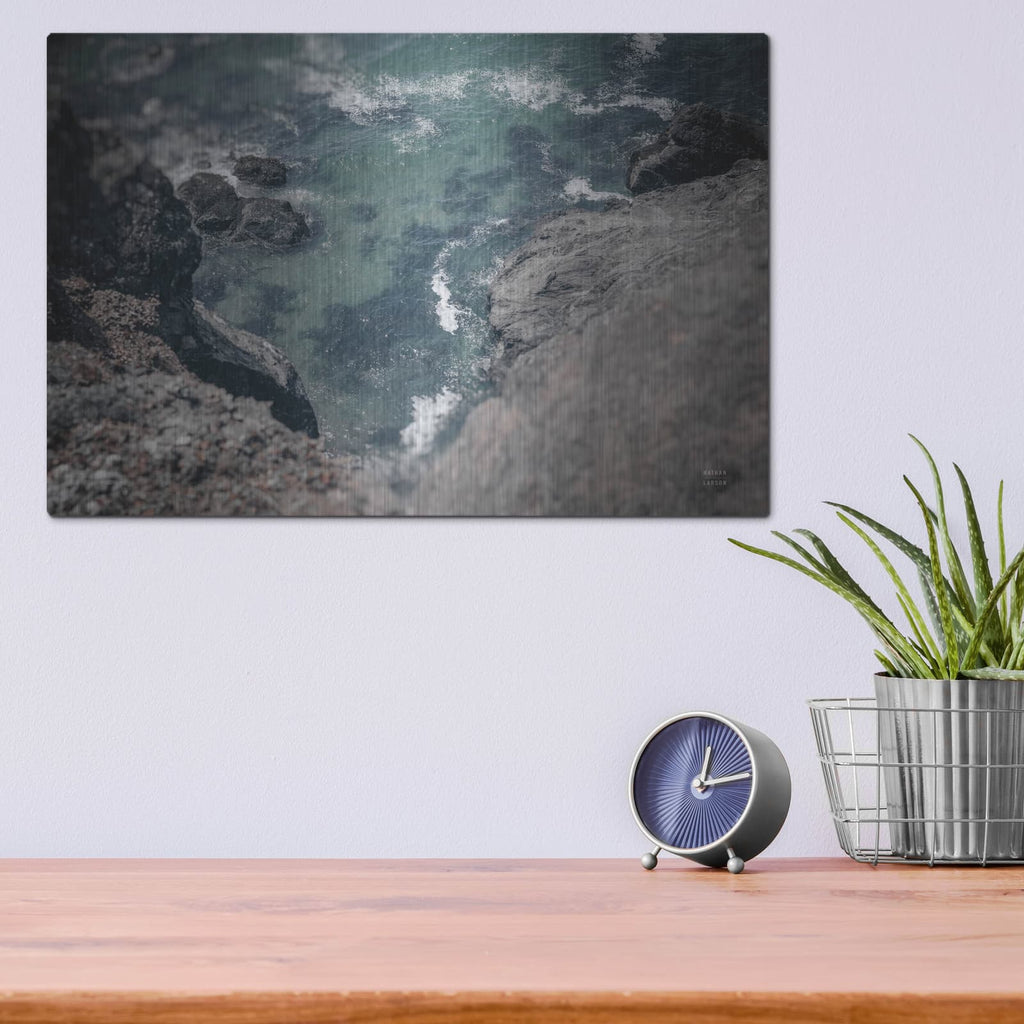 'Pacific Cove' by Nathan Larson – Metal Wall Art, 16x12 room view