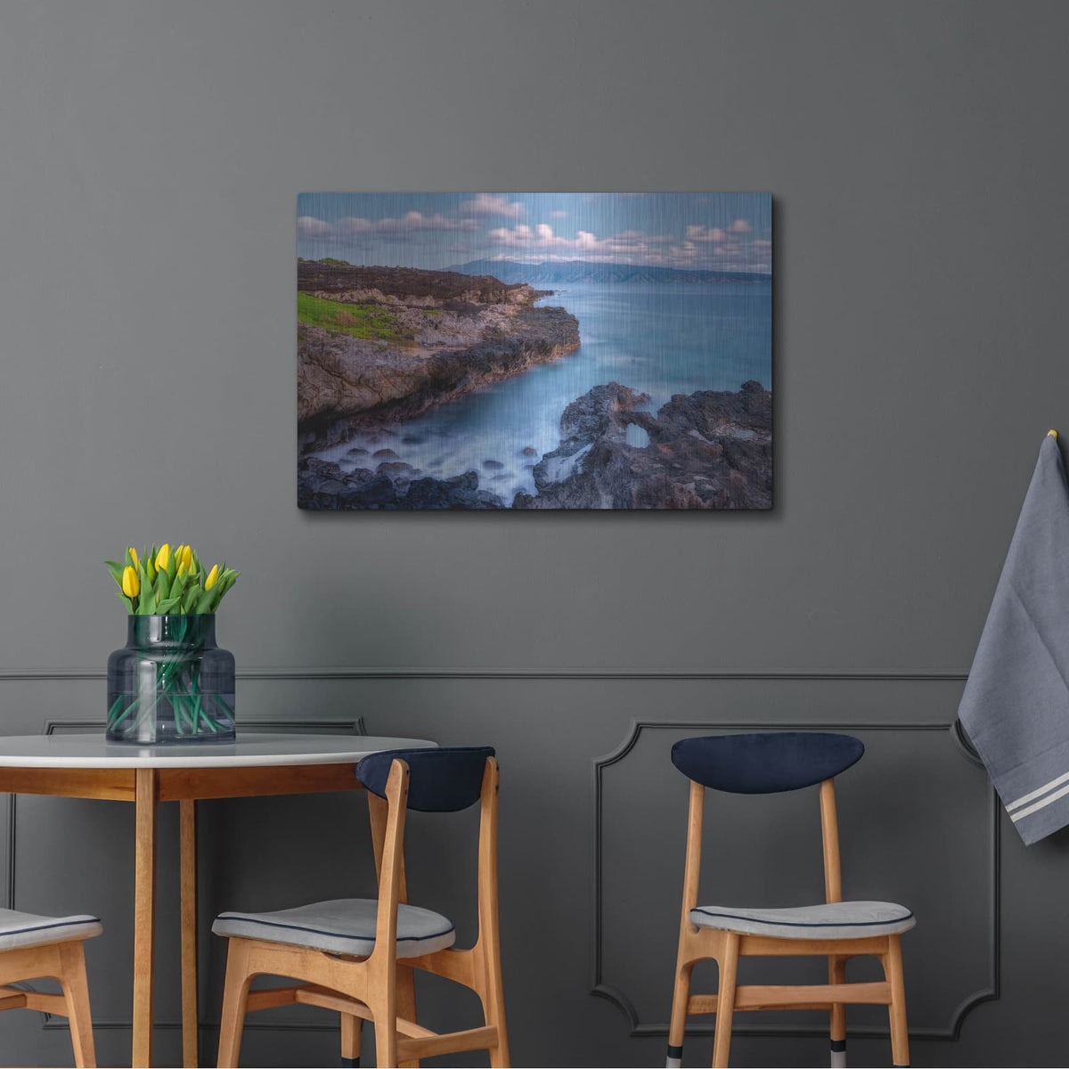 'Clifford' by Dennis Frates – Metal Wall Art, 36x24 room view