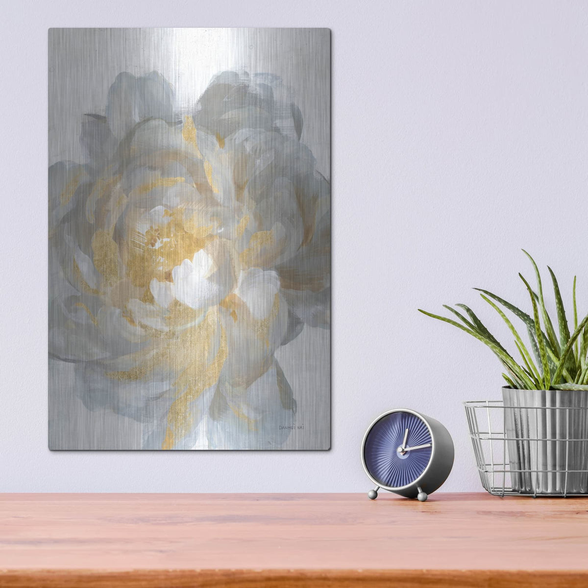 'Open Petals 2 With Gold' by Danhui Nai – Metal Wall Art, 12x16 room view