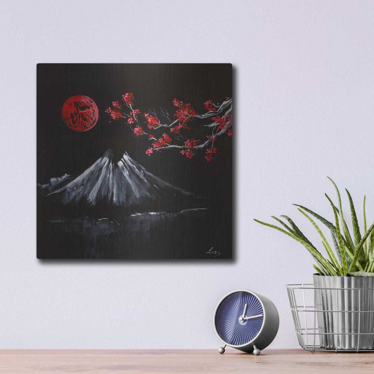 'Echo' – Metal Wall Art, 12x12 room view