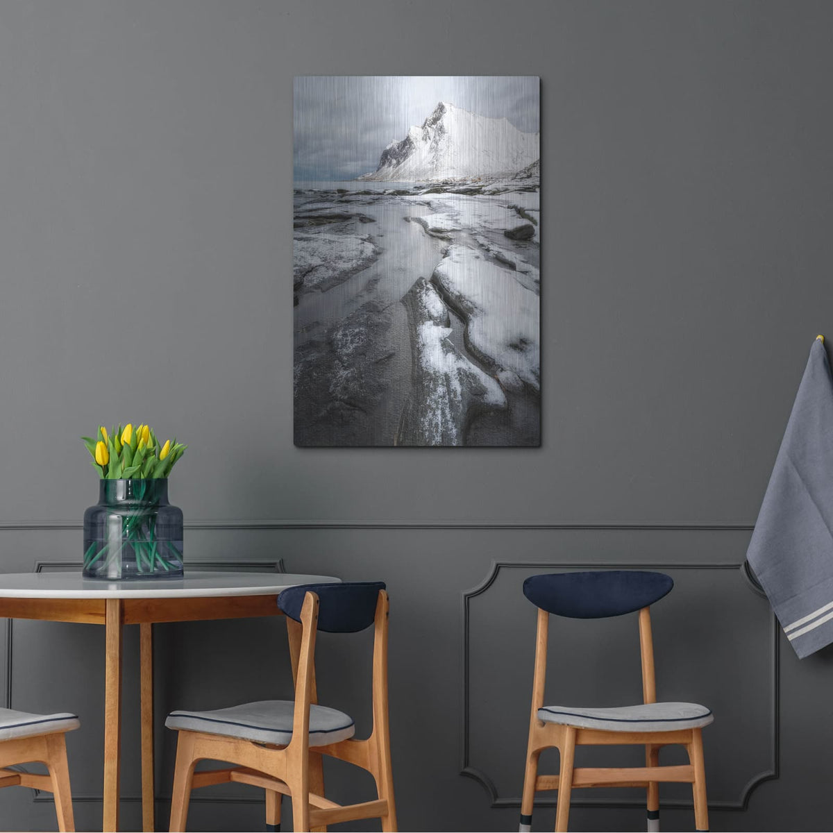 'Arctic Beach 1' by Danny Head – Metal Wall Art, 24x36 room view