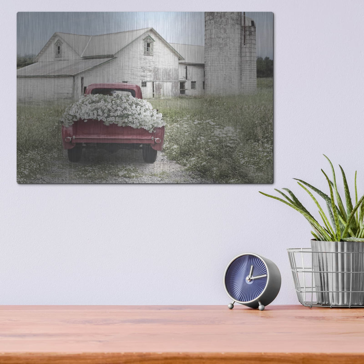 'Flower Picks' by Lori Deiter – Metal Wall Art, 16x12 room view