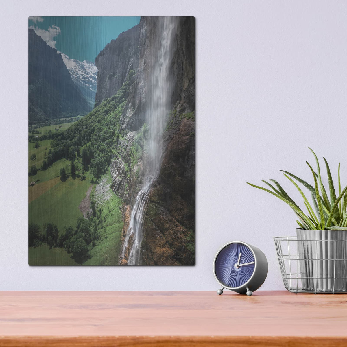 'Rushing Fall' by Martin Podt – Metal Wall Art, 12x16 room view