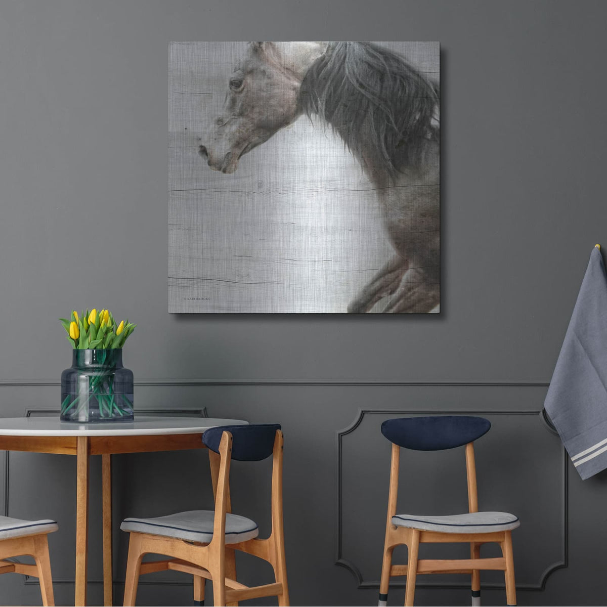 'Distant' by Kari Brooks – Metal Wall Art, 36x36 room view