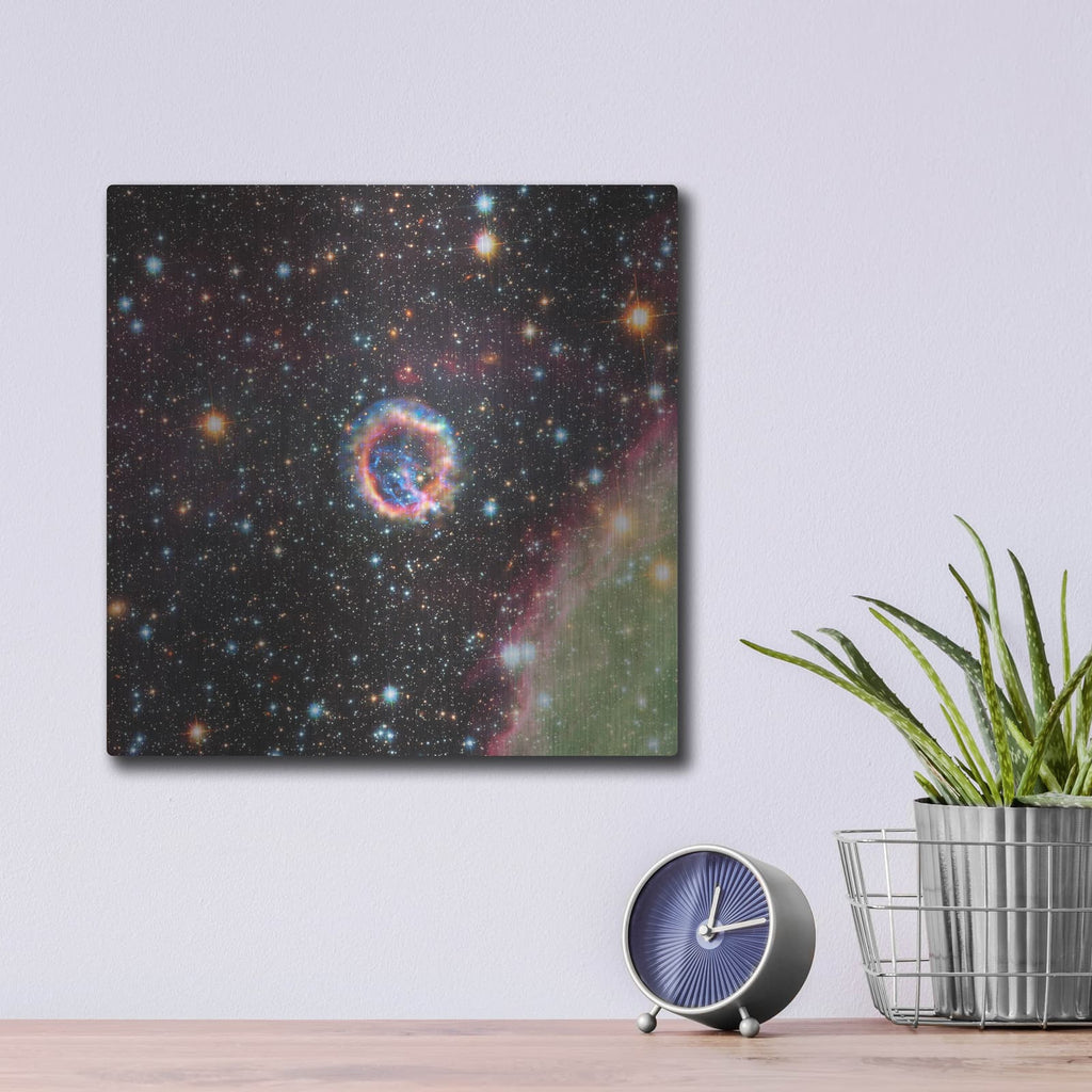 'EO102 Supernova' – Metal Wall Art, 12x12 room view