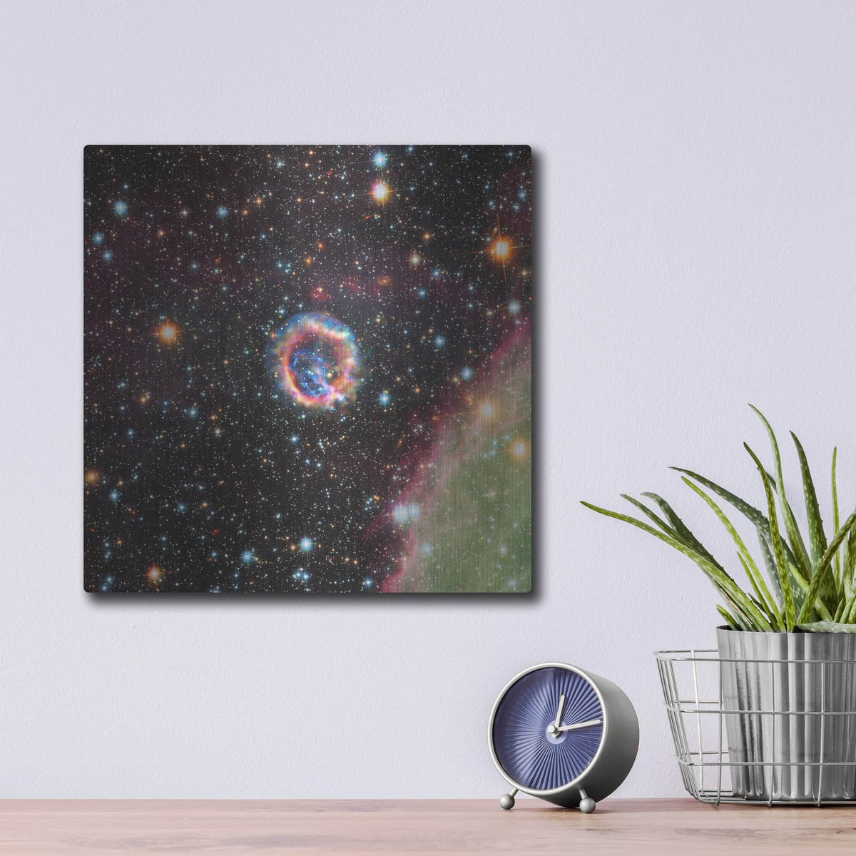 'EO102 Supernova' – Metal Wall Art, 12x12 room view