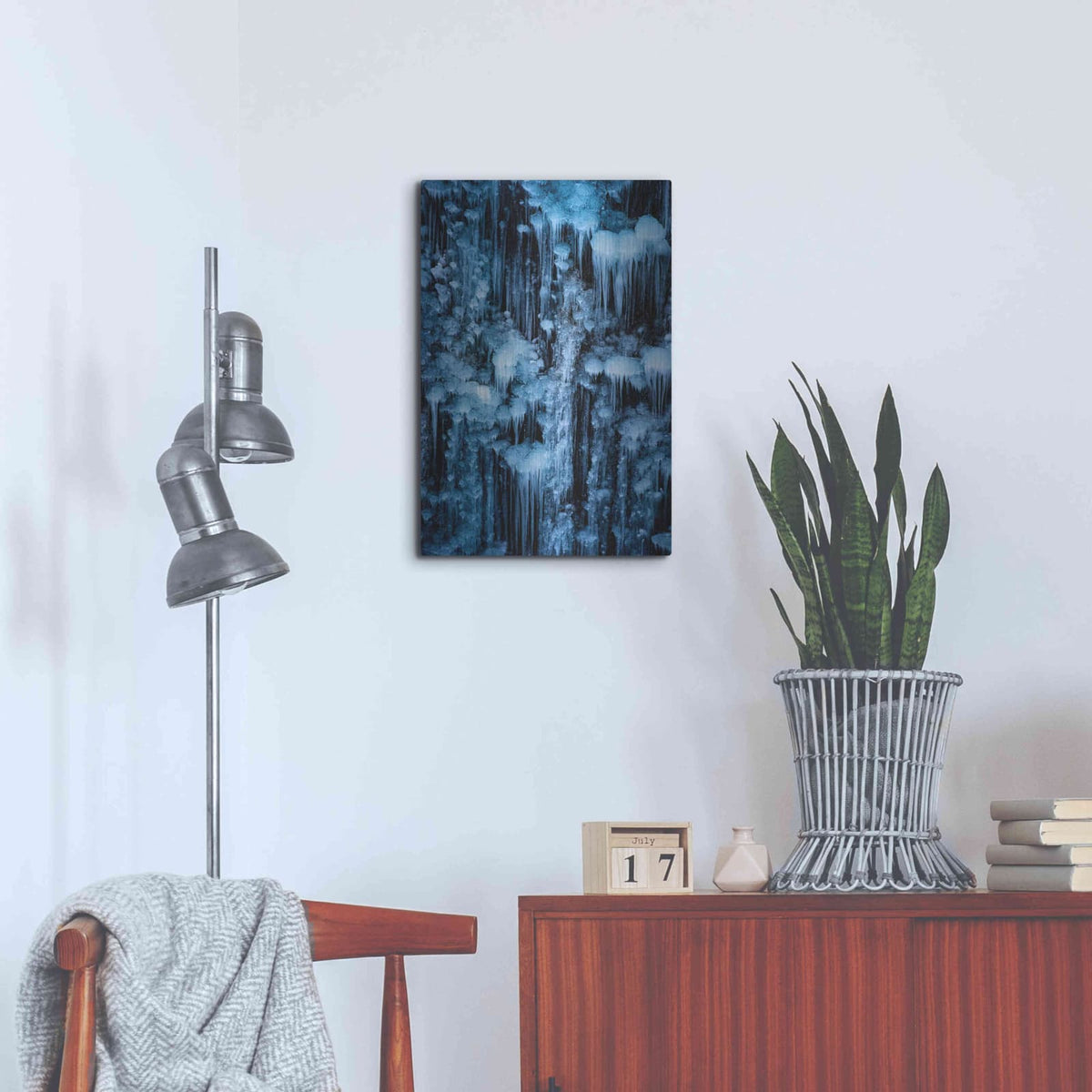 'Dripping in Diamonds' by Darren White – Metal Wall Art, 16x24 room view