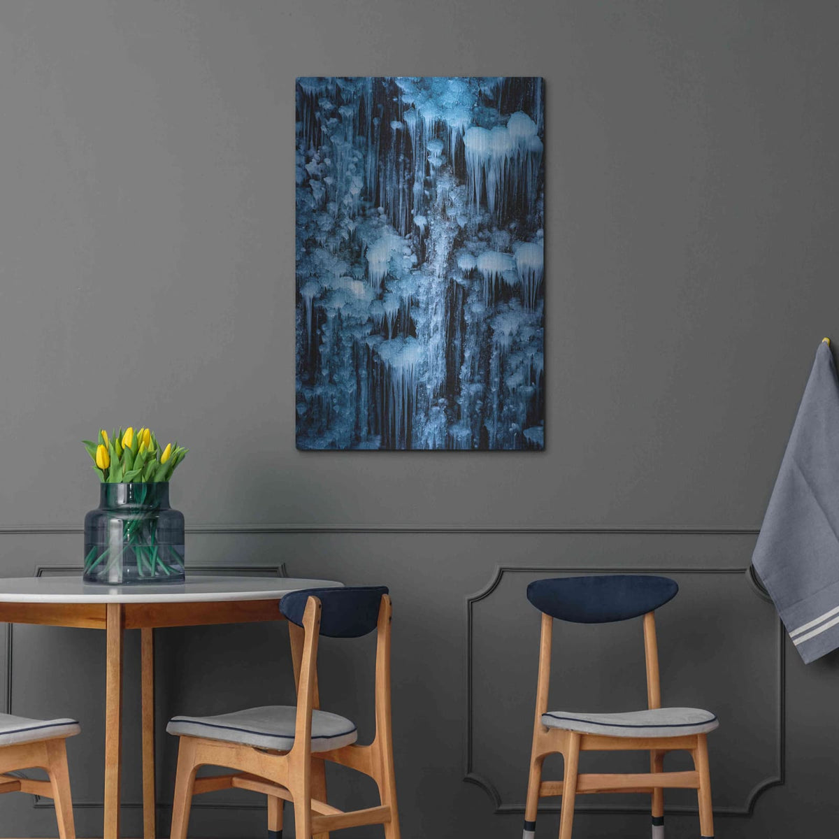 'Dripping in Diamonds' by Darren White – Metal Wall Art, 24x36 room view