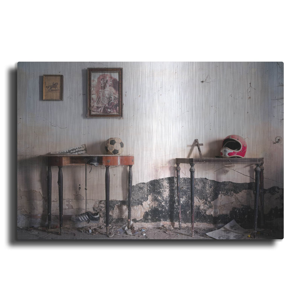 'Forgotten Objects' by Roman Robroek – Metal Wall Art