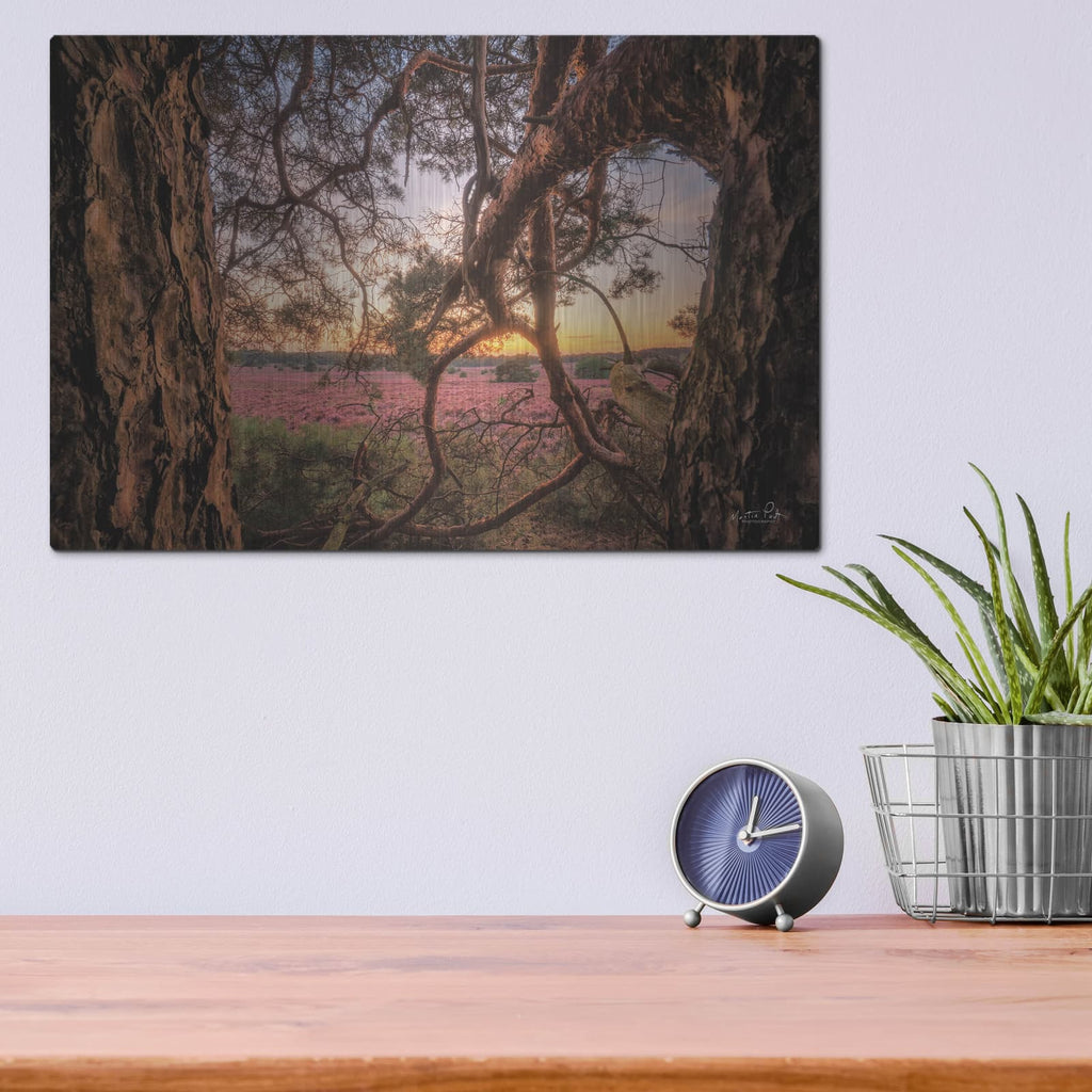'In Between' by Martin Podt – Metal Wall Art, 16x12 room view