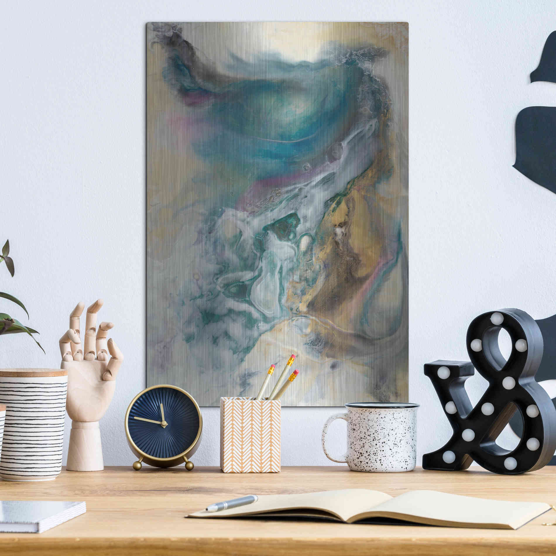 Luxe Metal Art 'Queen of the World II' by Lila Bramma, Metal Wall Art,12x16