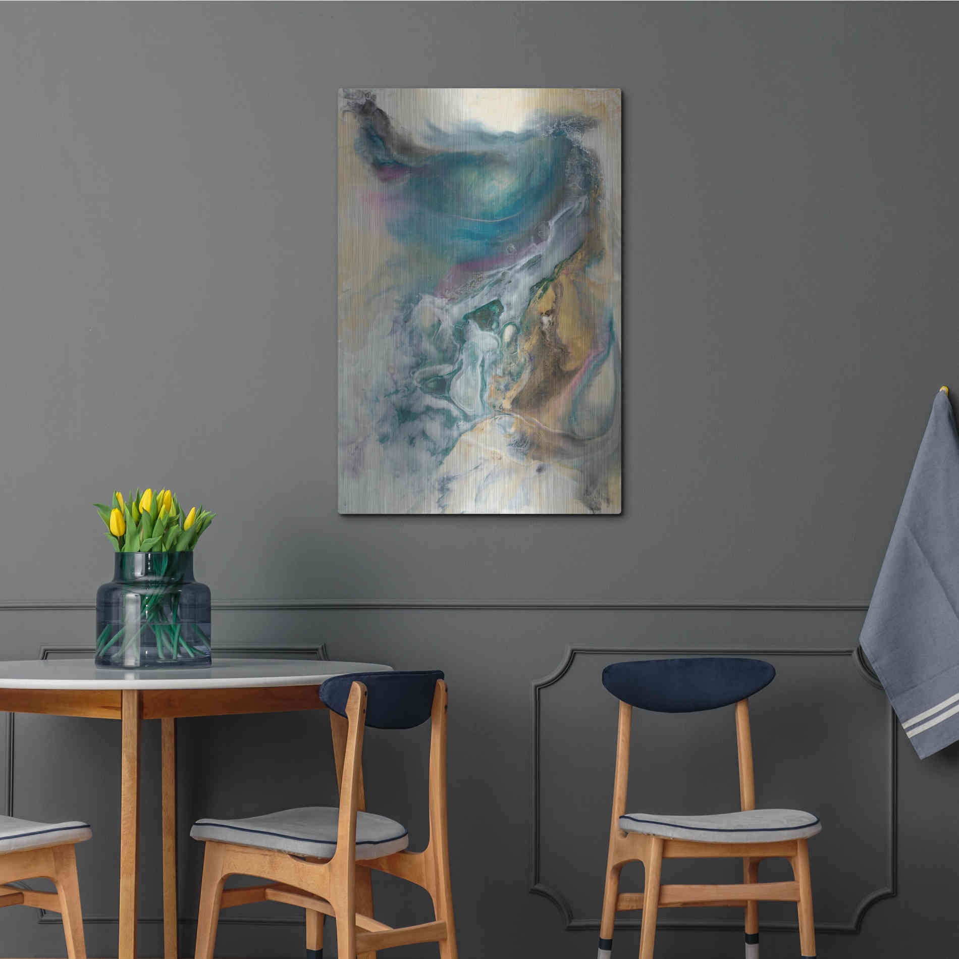 Luxe Metal Art 'Queen of the World II' by Lila Bramma, Metal Wall Art,24x36