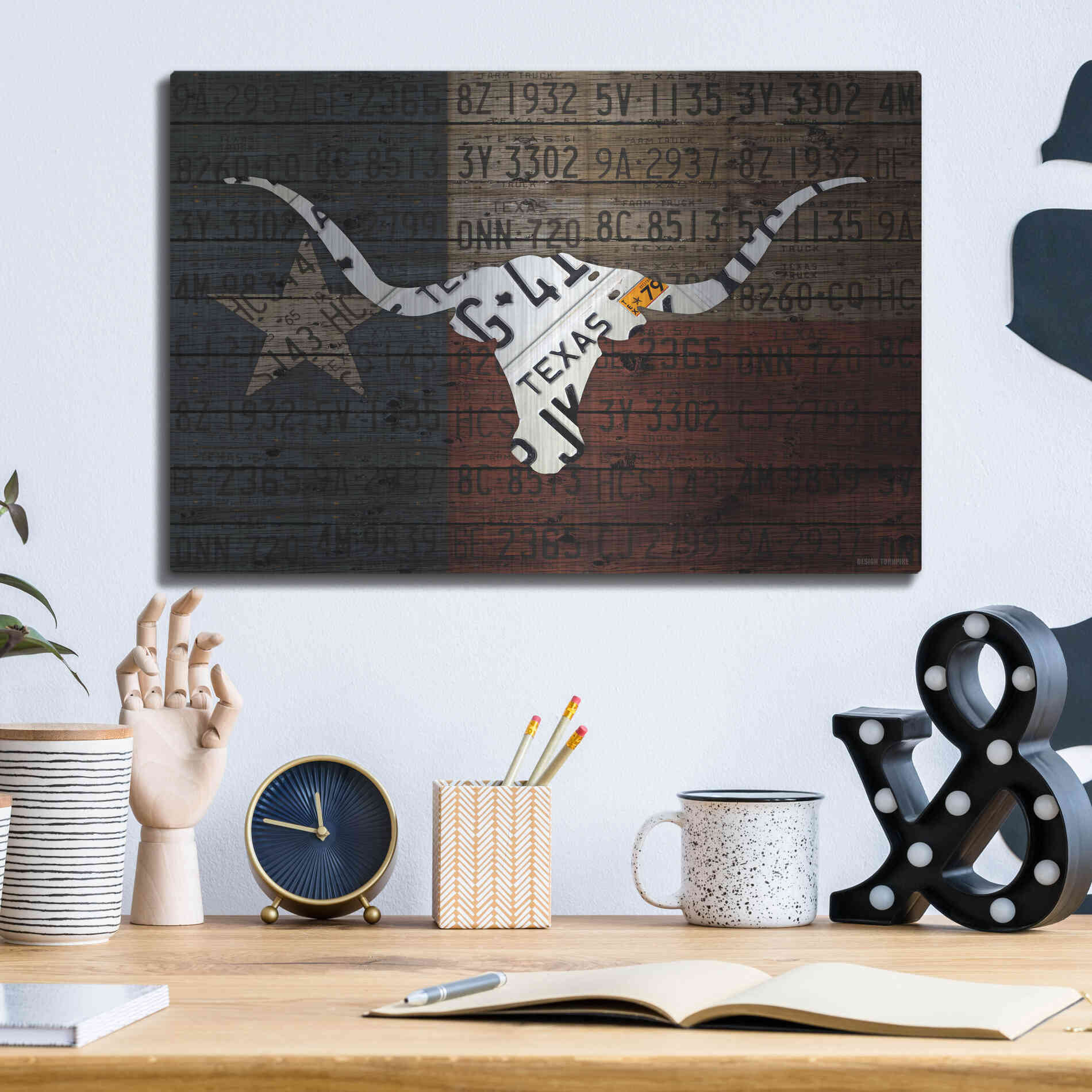 Luxe Metal Art 'Longhorn Art With Flag' by Design Turnpike, Metal Wall Art,16x12