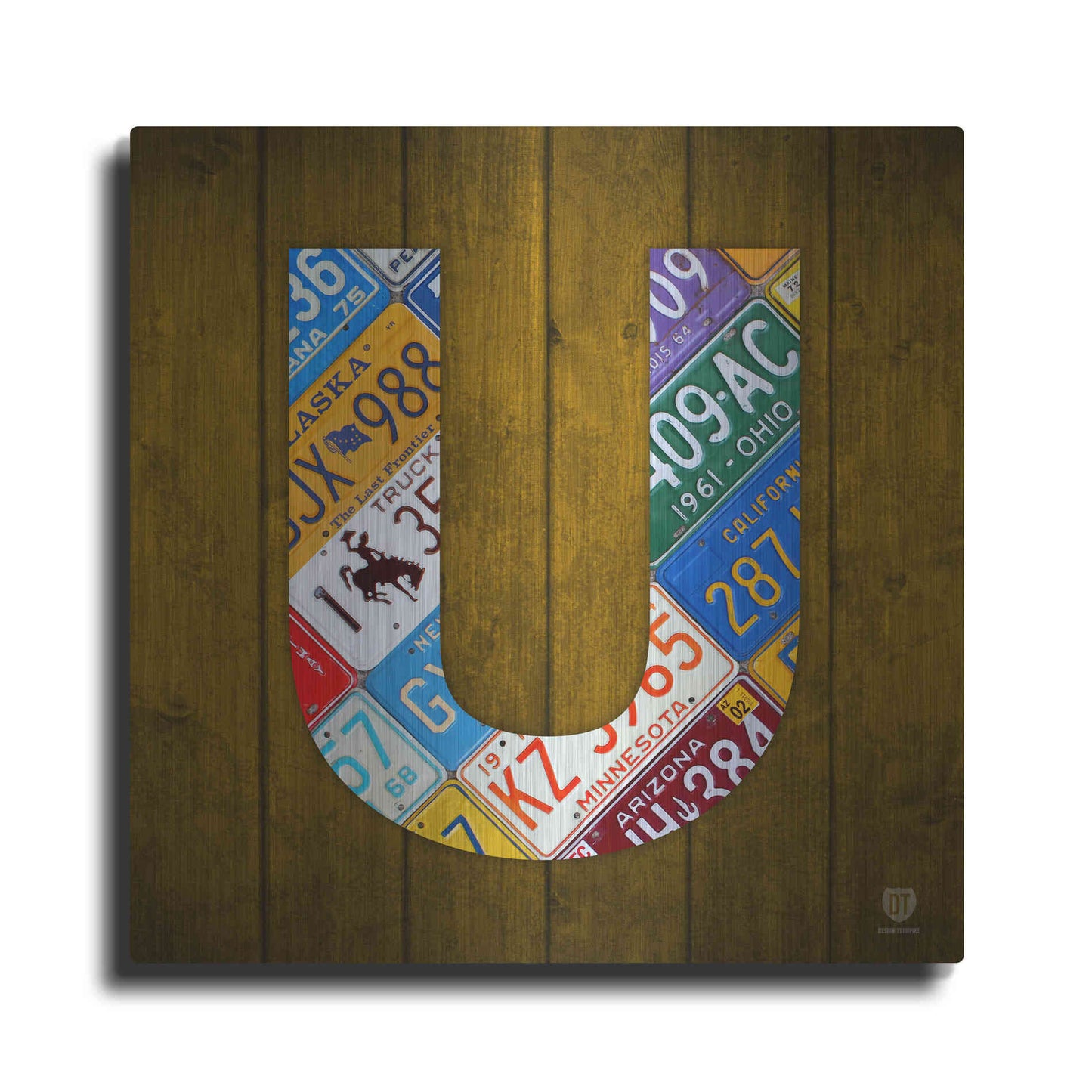 Luxe Metal Art 'U' by Design Turnpike, Metal Wall Art