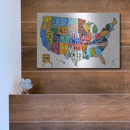 Luxe Metal Art 'License Plate Map USA on Wood' by Design Turnpike, Metal Wall Art,16x12