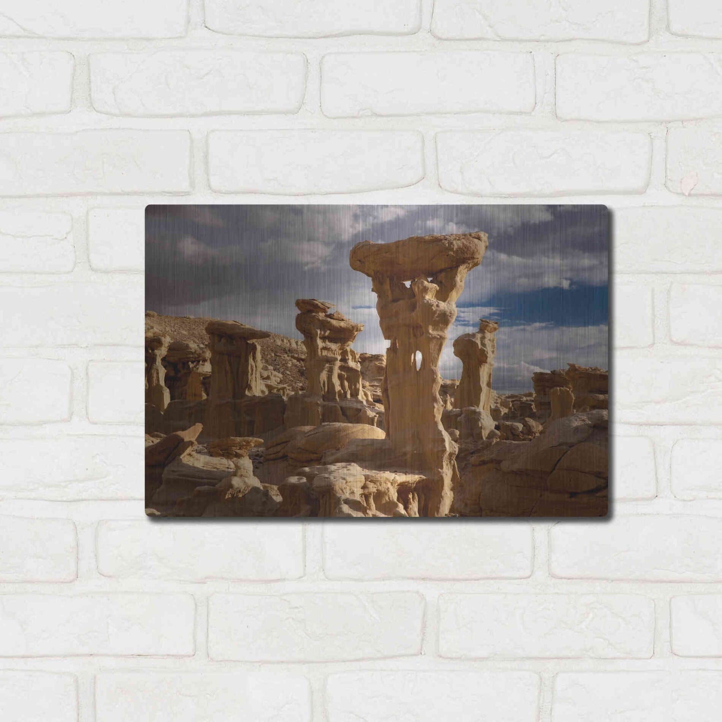 Luxe Metal Art 'Ah She Sle Pah Alien Throne' by Mike Jones, Metal Wall Art,16x12