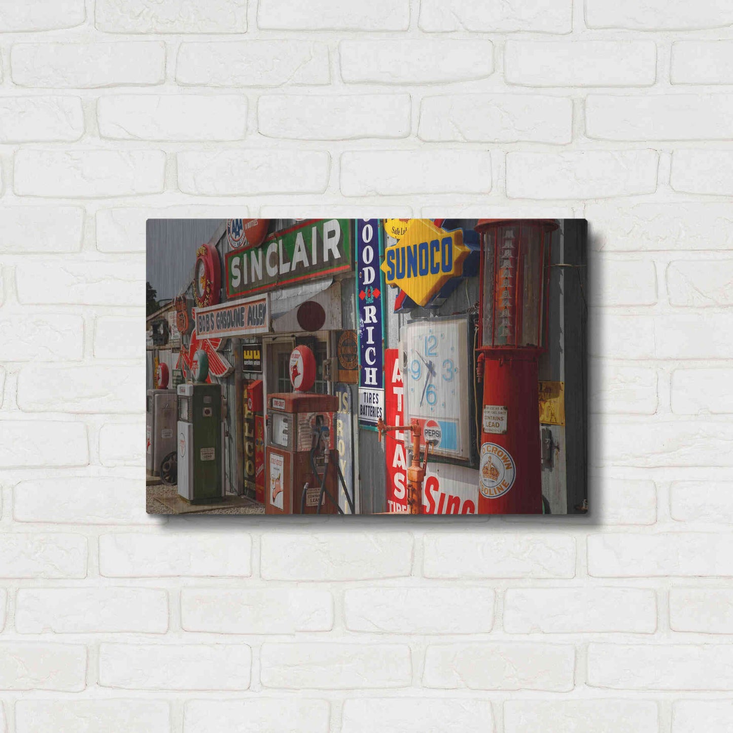 Luxe Metal Art 'Route 66 Cuba Missouri' by Mike Jones, Metal Wall Art,24x16