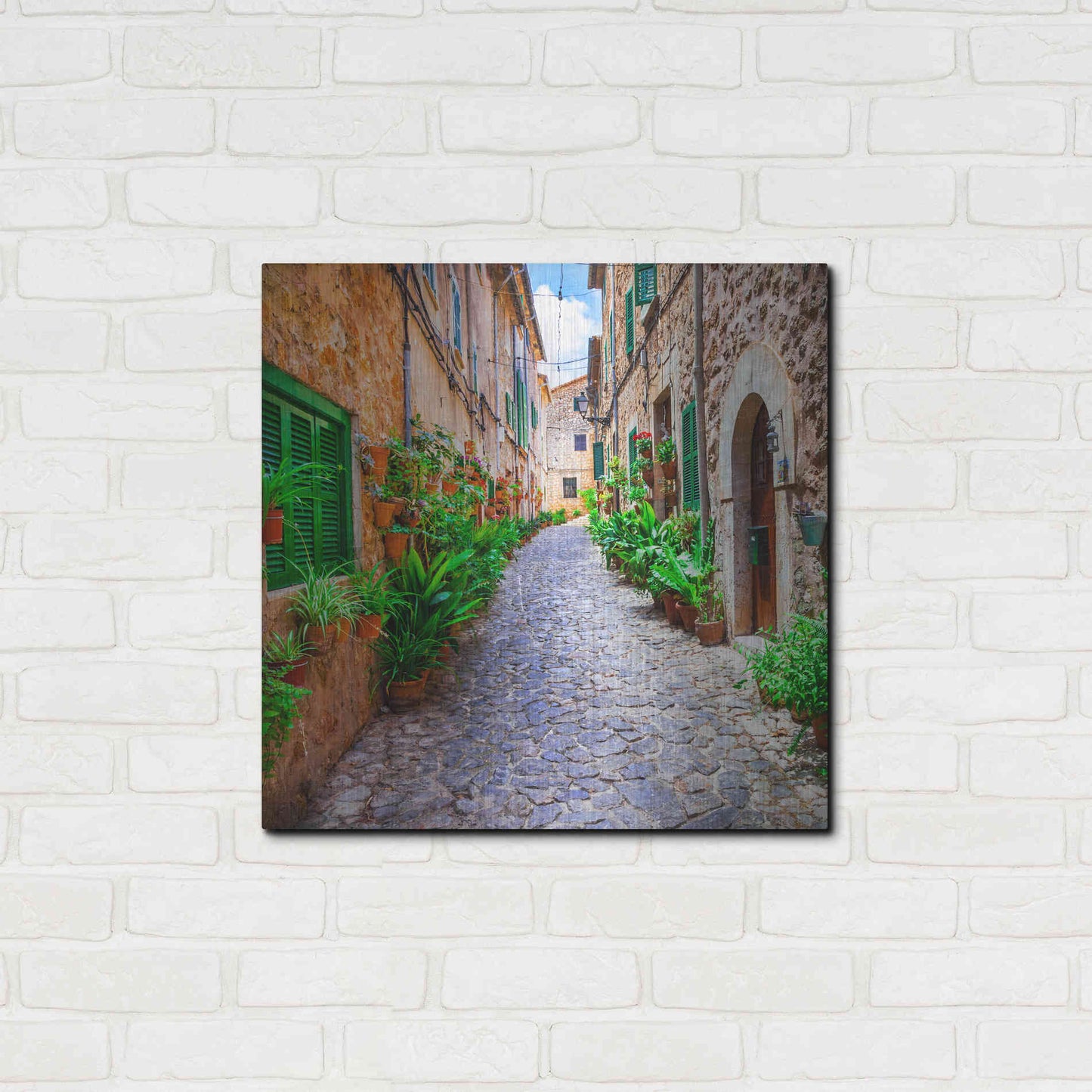 Luxe Metal Art 'Vecino I' Metal Wall Art,24x24