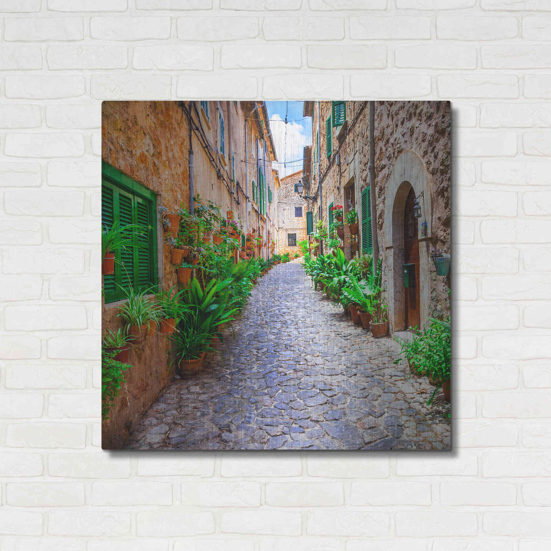 Luxe Metal Art 'Vecino I' Metal Wall Art,36x36