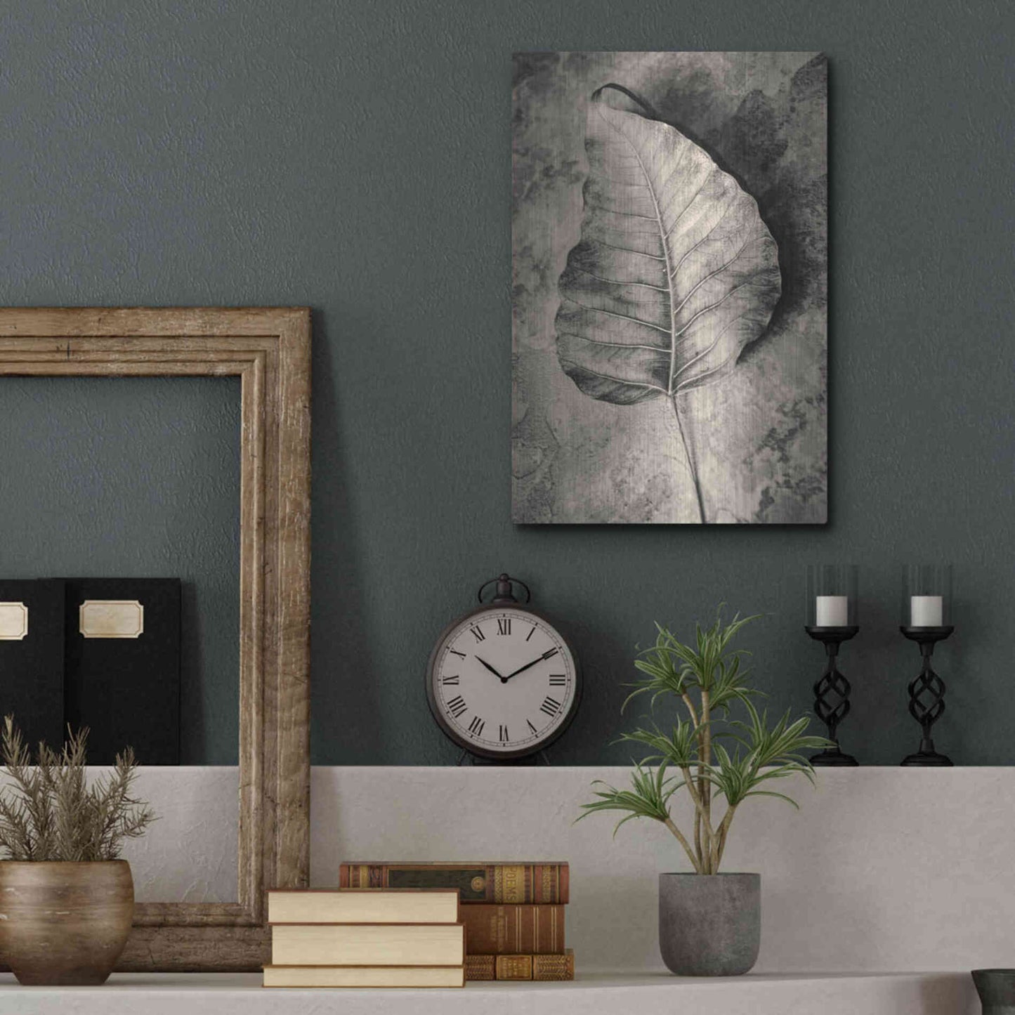Luxe Metal Art 'Dried Leaf' by Incado, Metal Wall Art,12x16