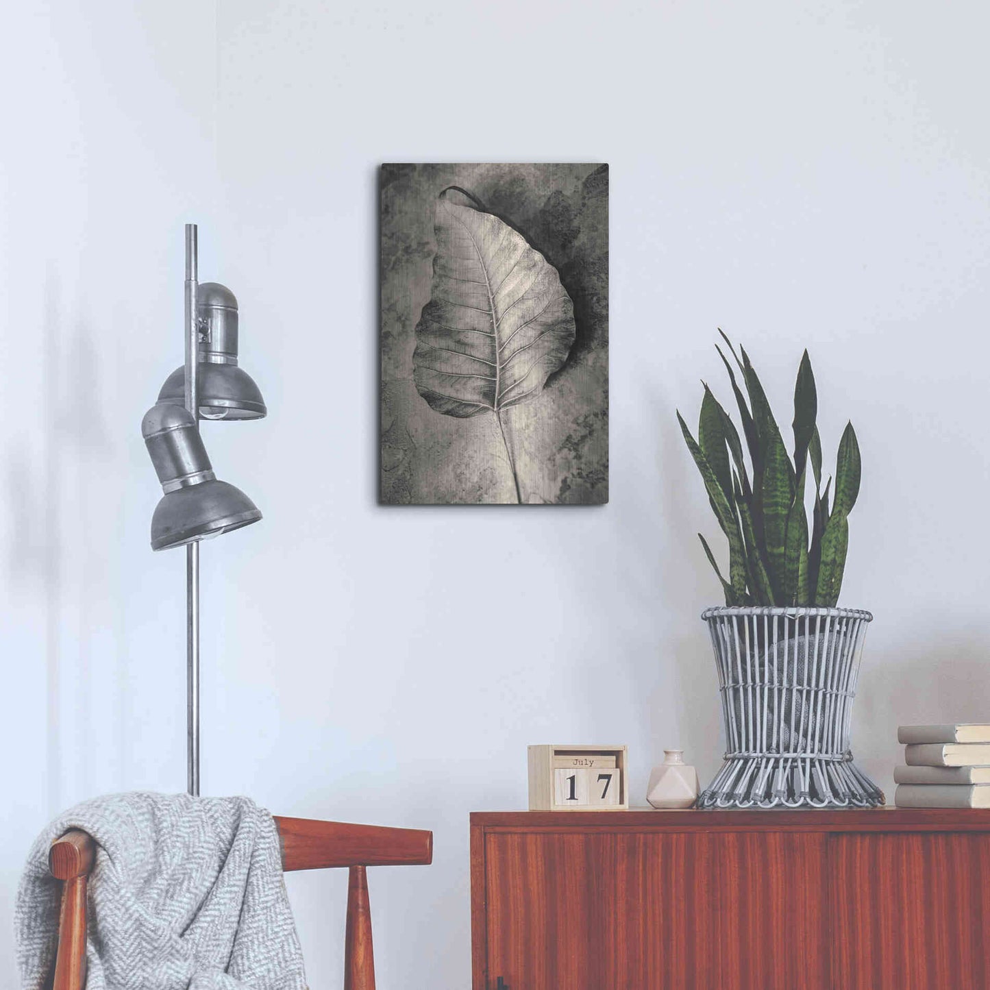 Luxe Metal Art 'Dried Leaf' by Incado, Metal Wall Art,16x24