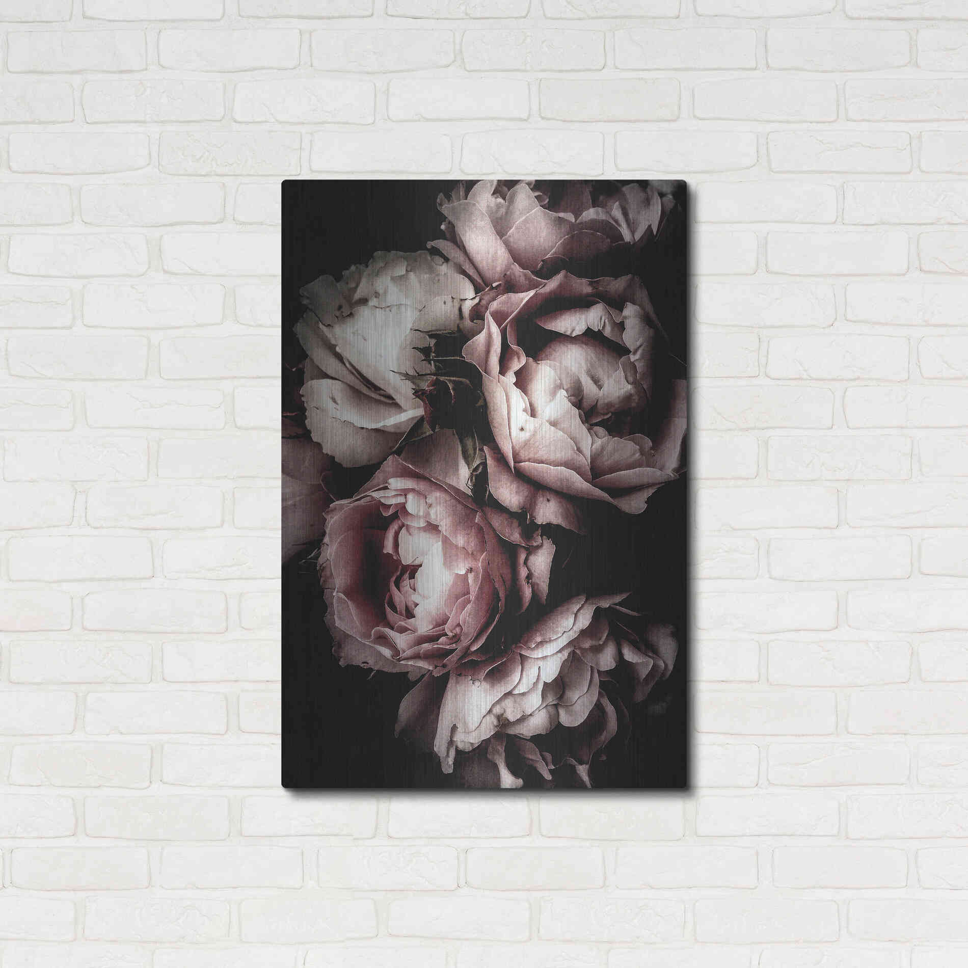 Luxe Metal Art 'Floral 30' by Incado, Metal Wall Art,24x36