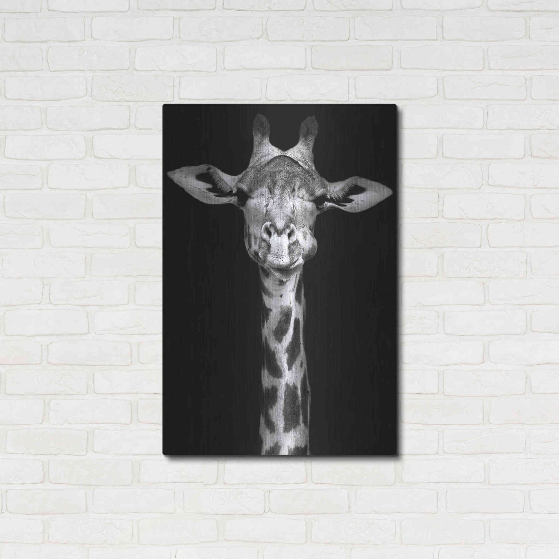 Luxe Metal Art 'Giraffe' by Incado, Metal Wall Art,24x36