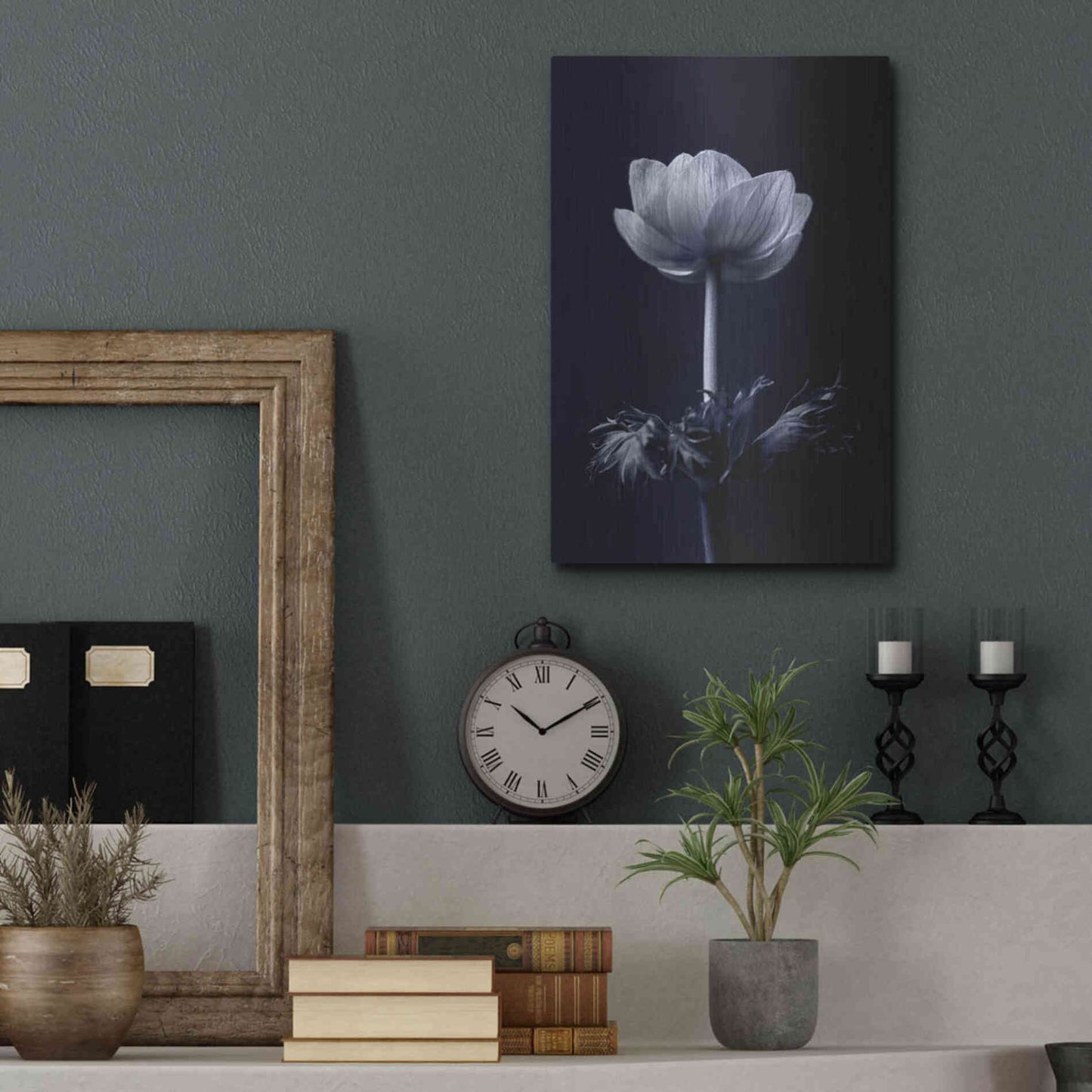 Luxe Metal Art 'Single Flower' by Incado, Metal Wall Art,12x16