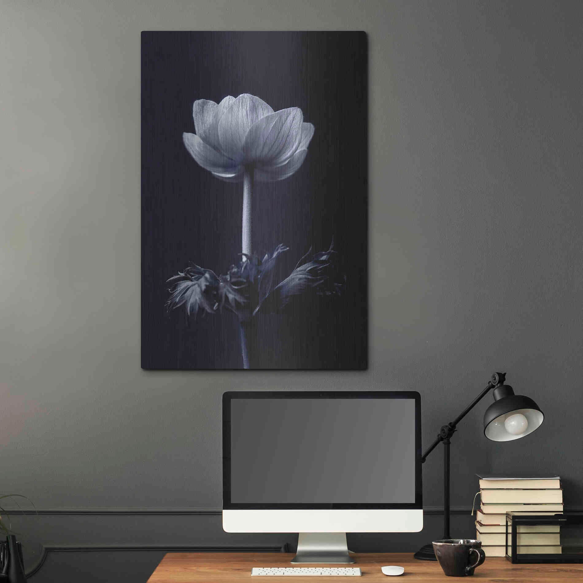 Luxe Metal Art 'Single Flower' by Incado, Metal Wall Art,24x36