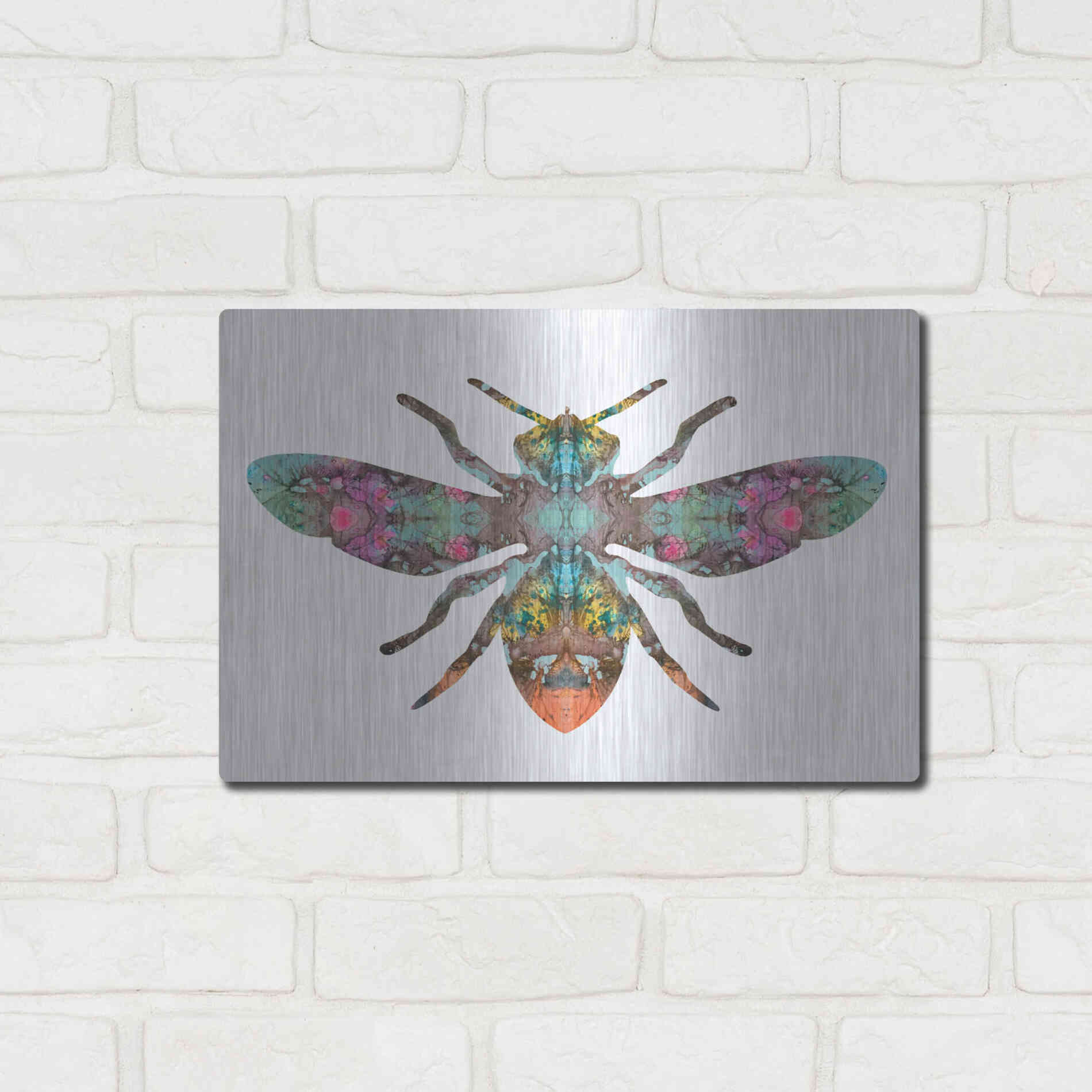 Luxe Metal Art 'Transverse Bee' by Dean Russo, Metal Wall Art,16x12