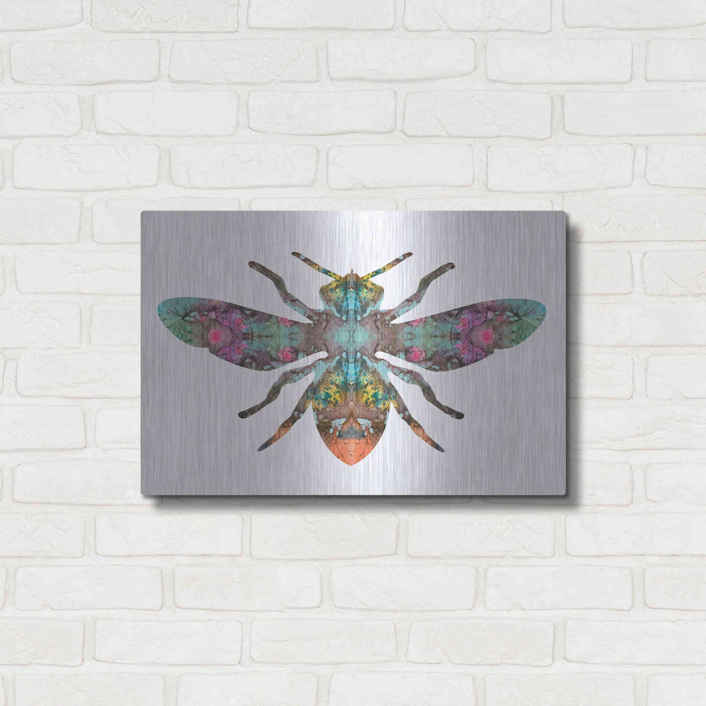 Luxe Metal Art 'Transverse Bee' by Dean Russo, Metal Wall Art,24x16