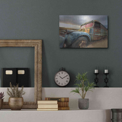 Luxe Metal Art 'Catch a Ride' by Lori Deiter, Metal Wall Art,16x12