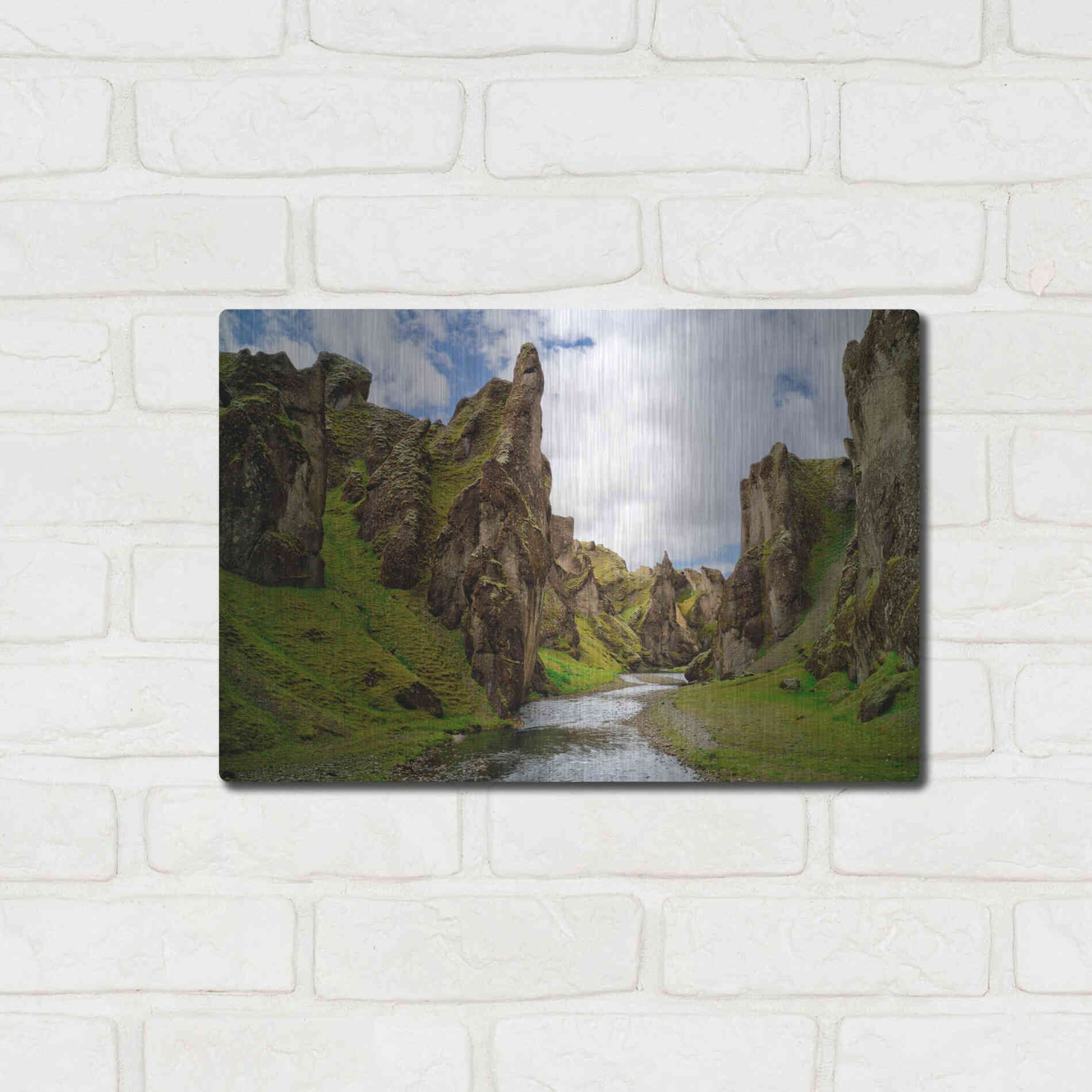 Luxe Metal Art 'Middle Earth' Metal Wall Art,16x12