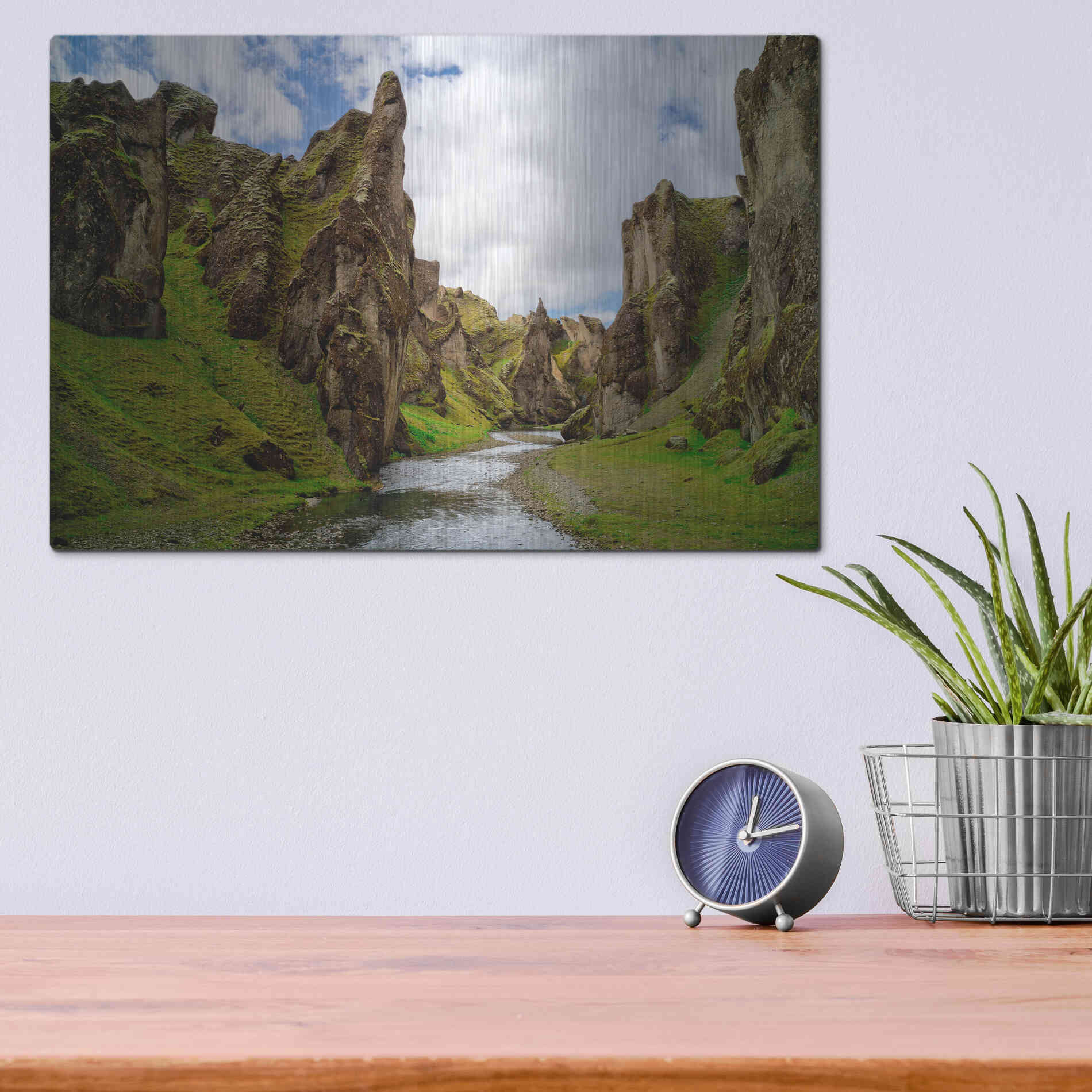 Luxe Metal Art 'Middle Earth' Metal Wall Art,16x12