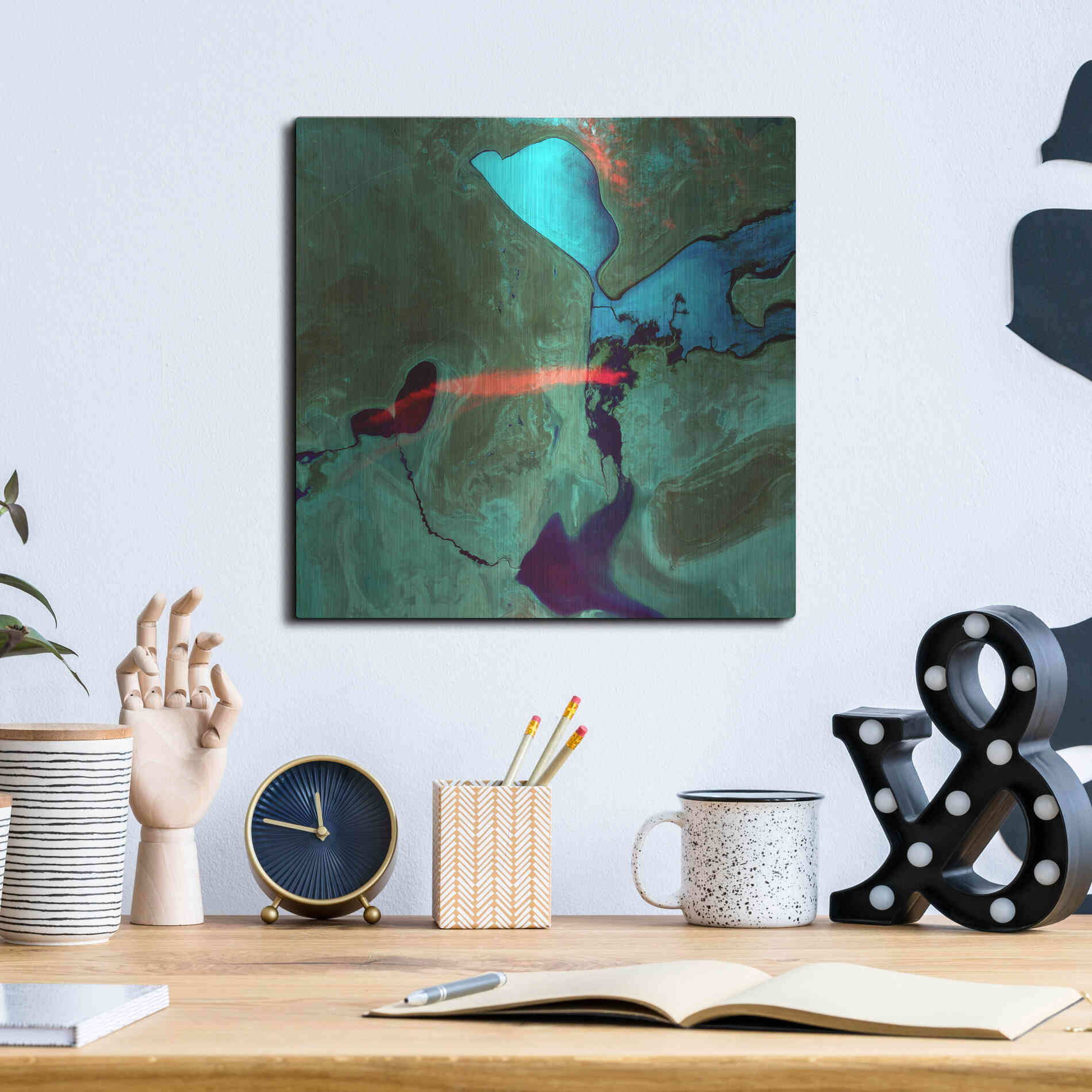 Luxe Metal Art 'Earth as Art: Bleeding Heart,' Metal Wall Art,12x12