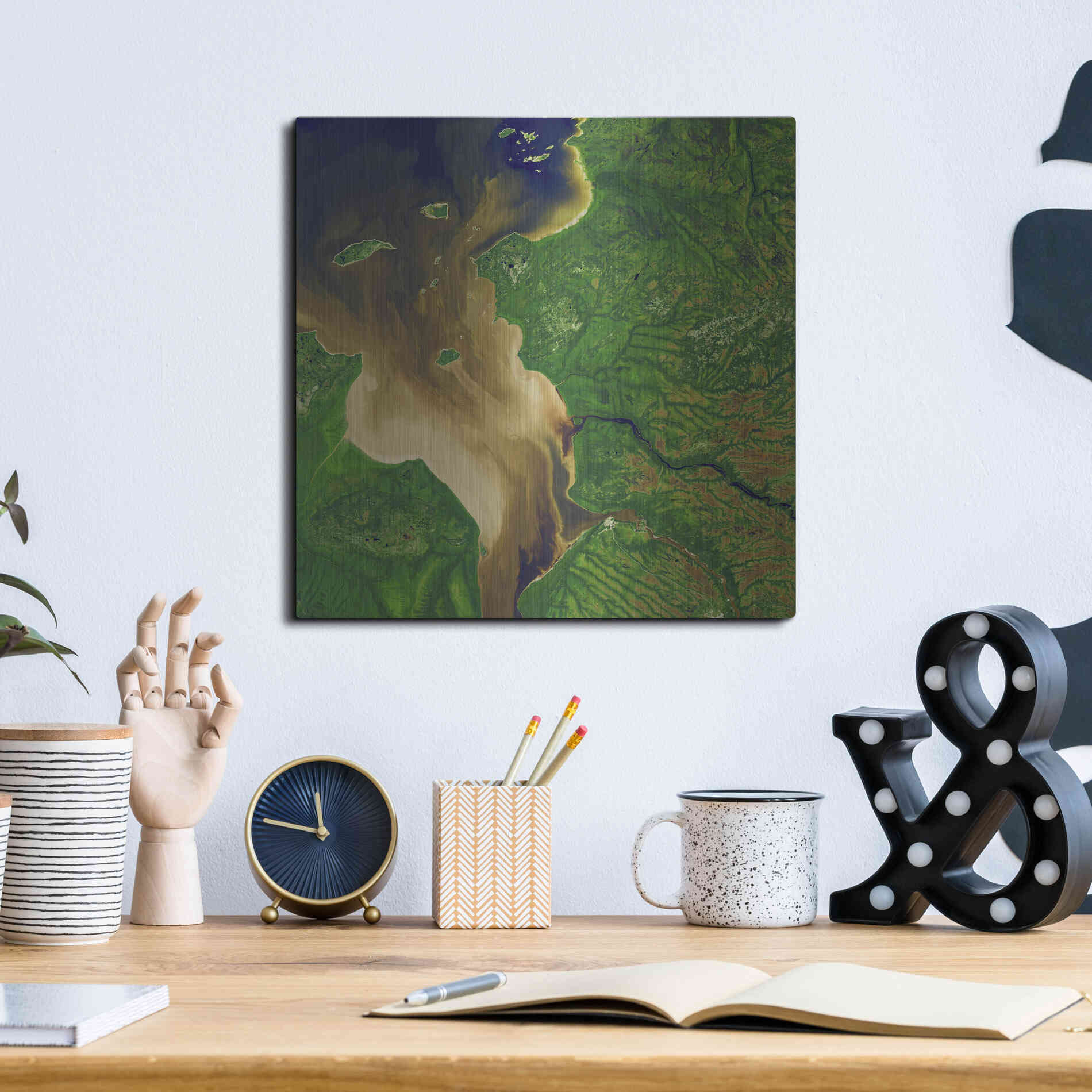 Luxe Metal Art 'Earth as Art: Facing the Tide,' Metal Wall Art,12x12