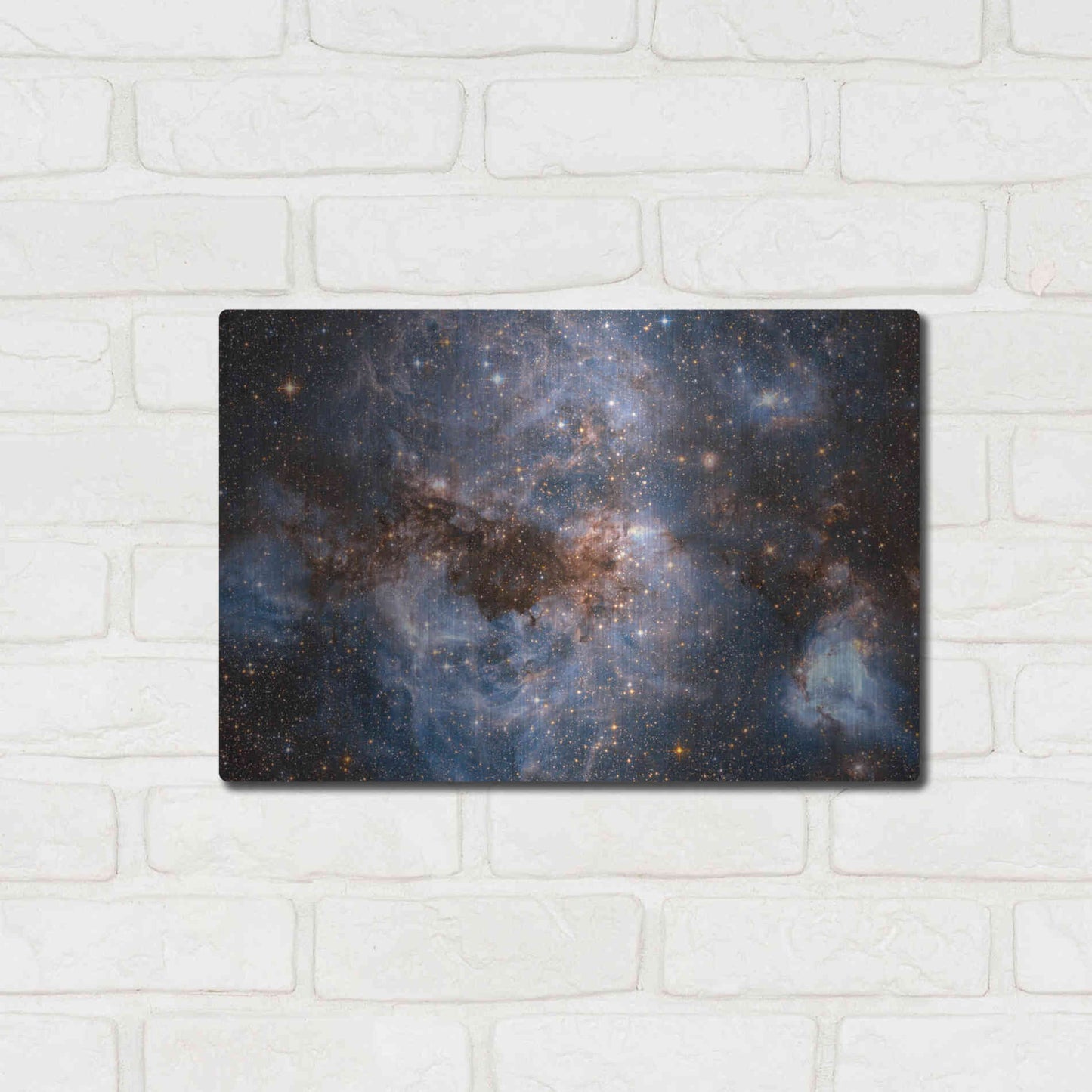 Luxe Metal Art 'Maelstrom Cloud' Hubble Space Telescope, Metal Wall Art,16x12
