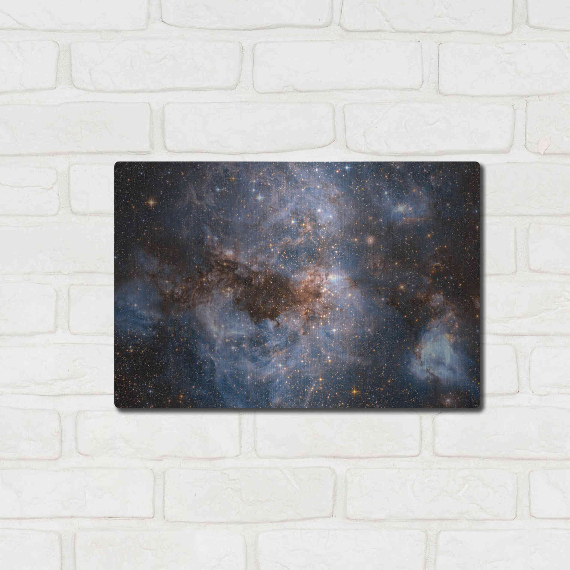 Luxe Metal Art 'Maelstrom Cloud' Hubble Space Telescope, Metal Wall Art,16x12