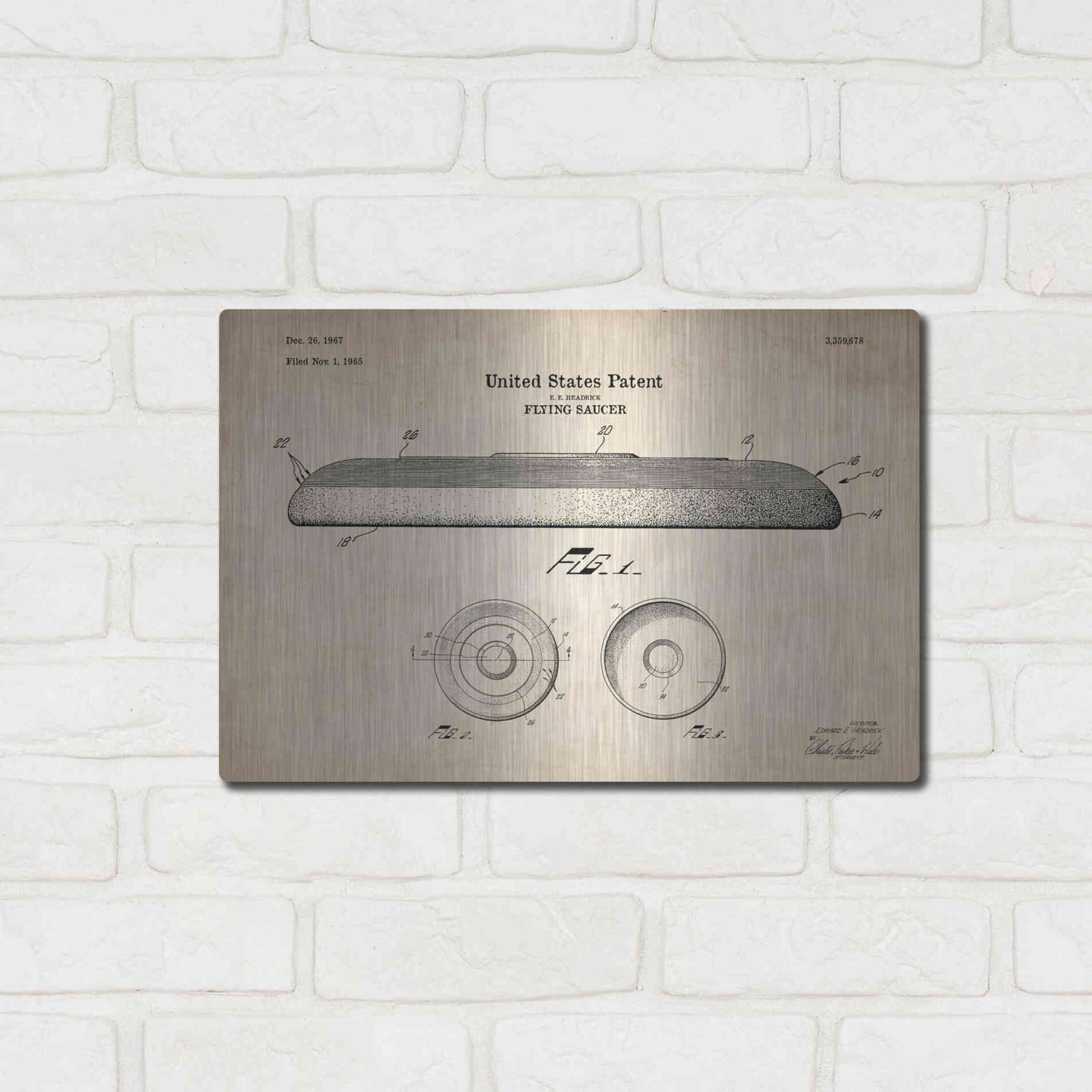 Luxe Metal Art 'Flying Disc Blueprint Patent Parchment' Metal Wall Art,16x12