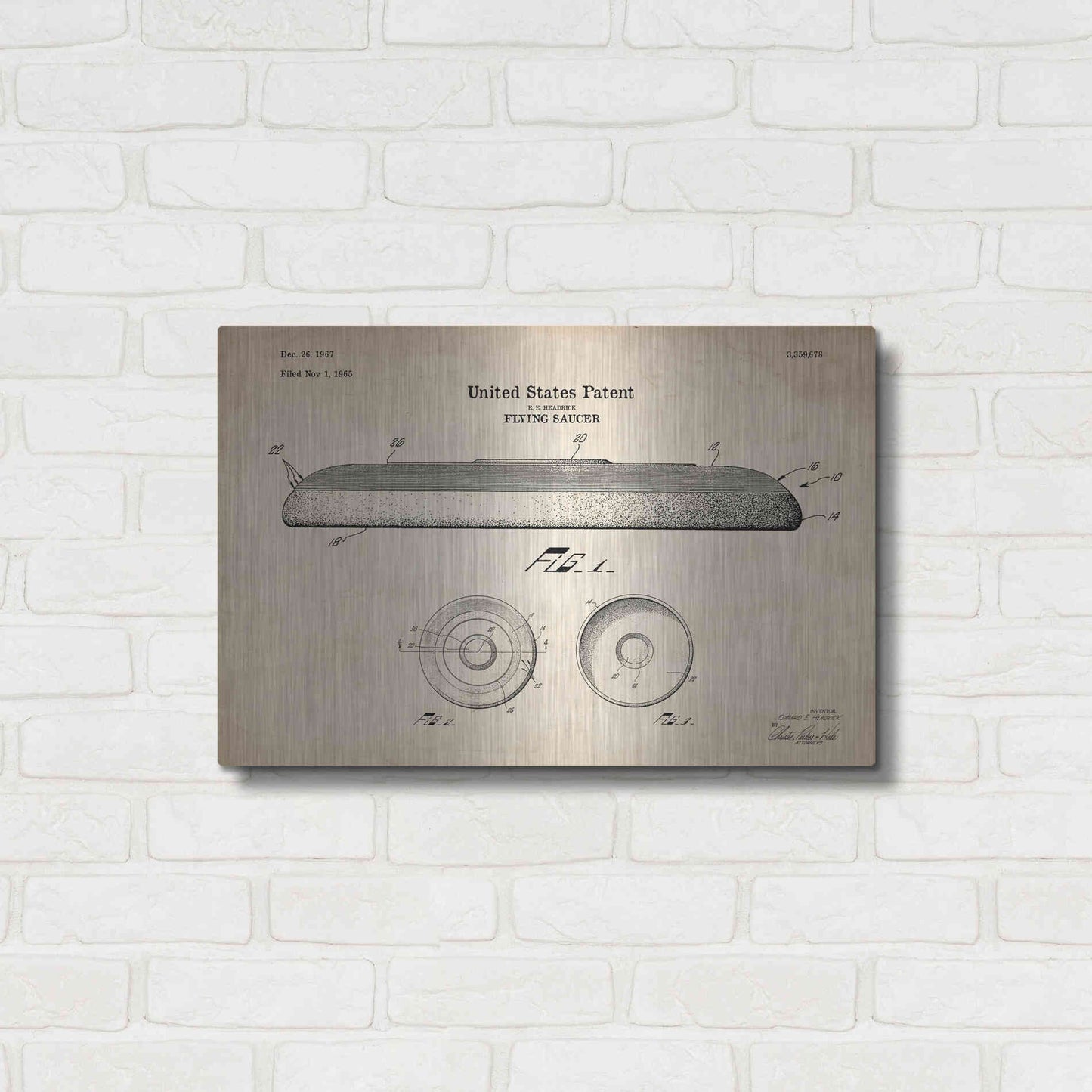 Luxe Metal Art 'Flying Disc Blueprint Patent Parchment' Metal Wall Art,24x16