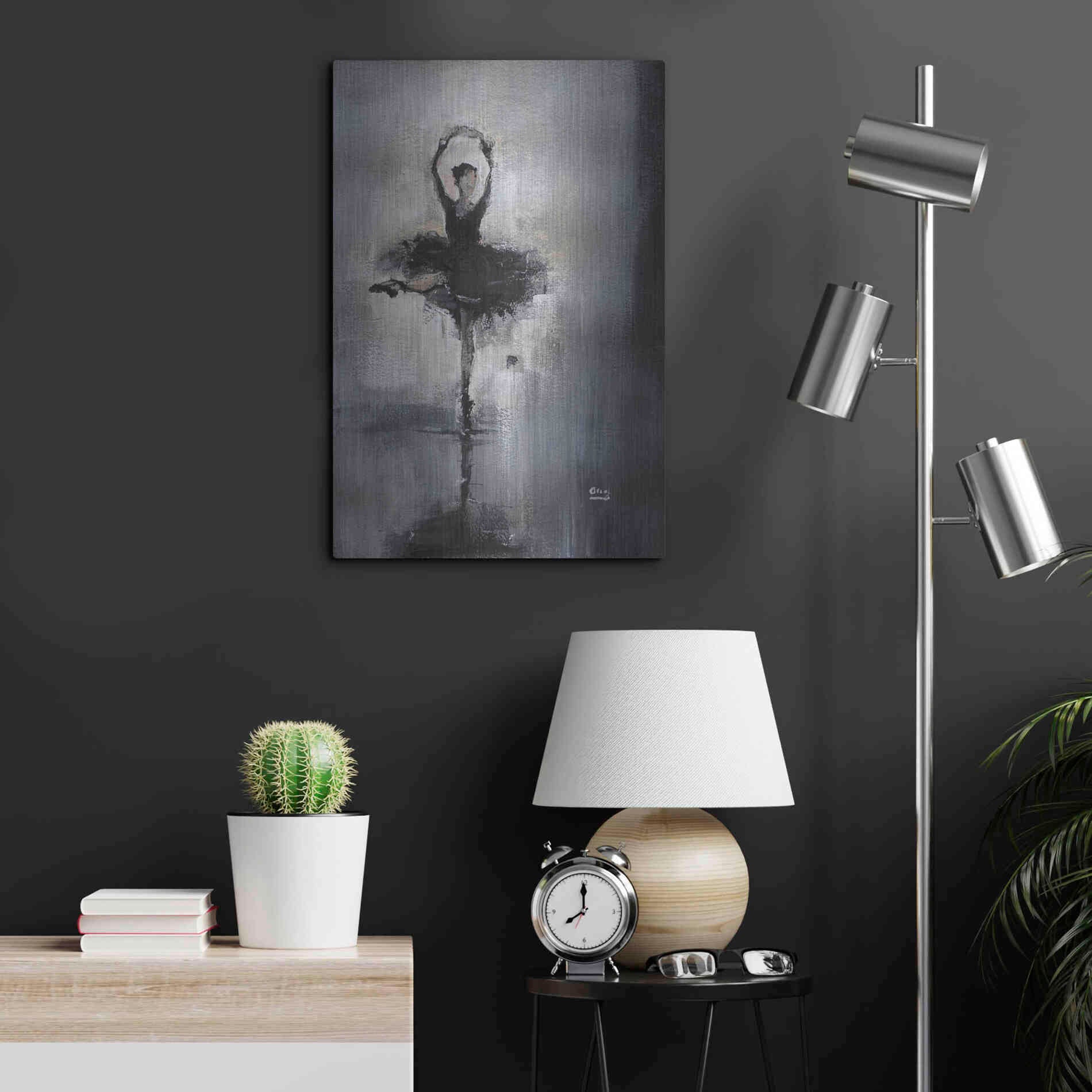 Luxe Metal Art 'Prima Donna' by Oscar Alvarez Pardo, Metal Wall Art,16x24