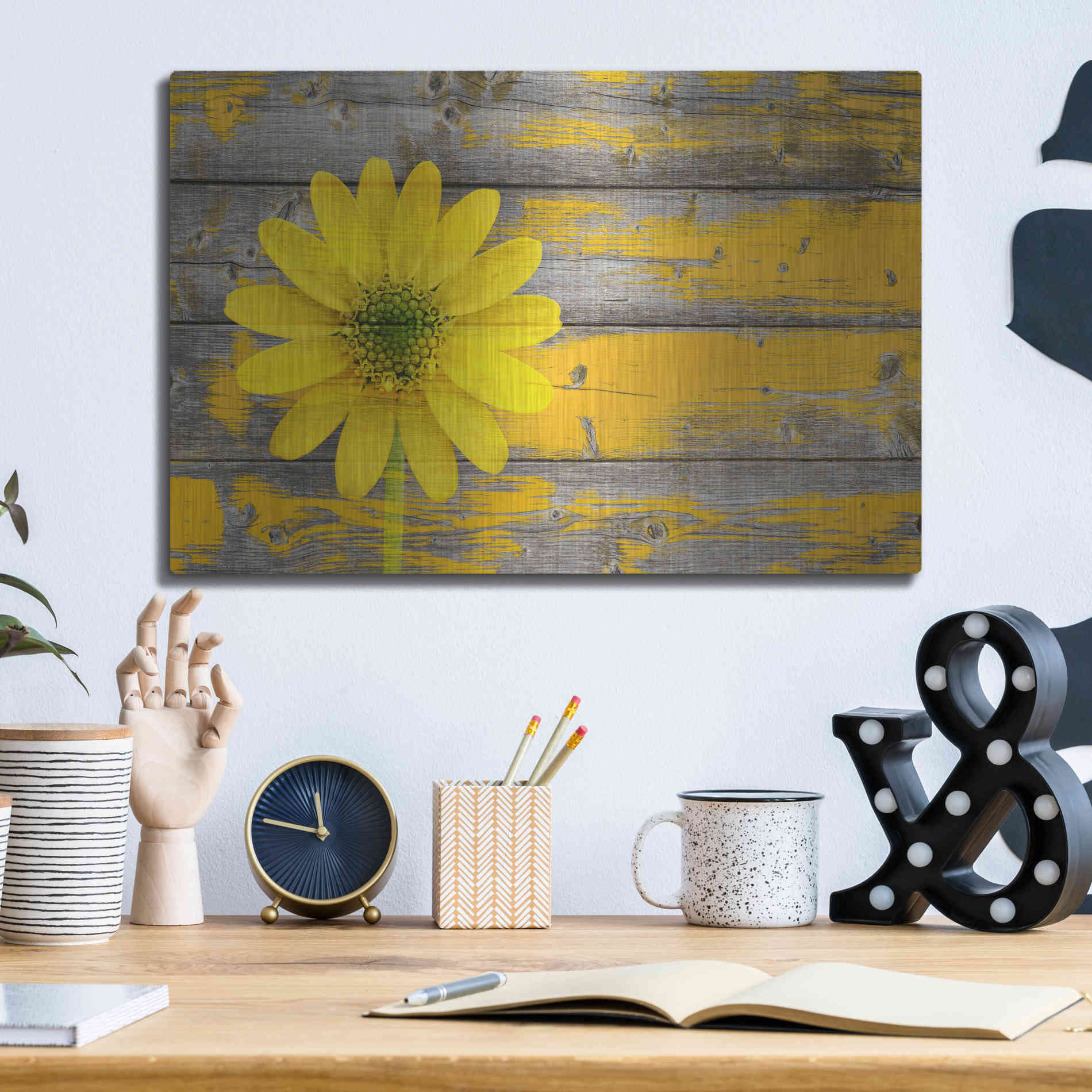 Luxe Metal Art 'Wood Series: Rustic Daisy', Metal Wall Art,16x12